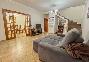 Foto 1 de Casa com 3 Quartos à venda, 185m² em Vila Cordeiro, São Paulo