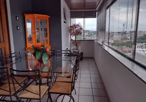 Foto 1 de Apartamento com 2 Quartos à venda, 89m² em Medianeira, Porto Alegre