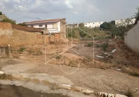 Foto 1 de Lote/Terreno à venda, 708m² em Alto Cafezal, Marília