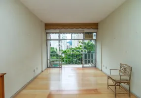 Foto 1 de Apartamento com 3 Quartos à venda, 107m² em Leblon, Rio de Janeiro
