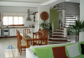 Foto 1 de Casa com 4 Quartos à venda, 233m² em Carianos, Florianópolis