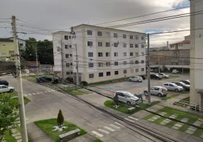 Foto 1 de Apartamento com 2 Quartos para alugar, 43m² em Caji, Lauro de Freitas