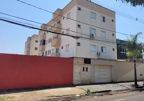 Foto 1 de Apartamento com 2 Quartos à venda, 59m² em Presidente Roosevelt, Uberlândia