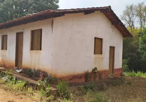 Foto 1 de Fazenda/Sítio com 3 Quartos à venda, 1200m² em Centro, Piracema