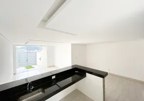 Foto 1 de Casa com 3 Quartos à venda, 100m² em Guarujá Mansões, Betim