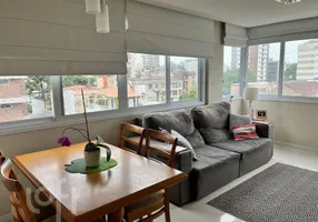 Foto 1 de Apartamento com 3 Quartos à venda, 68m² em Petrópolis, Porto Alegre