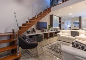 Foto 1 de Casa com 4 Quartos à venda, 220m² em Penha De Franca, São Paulo