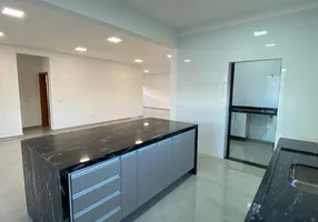Foto 1 de Casa de Condomínio com 3 Quartos à venda, 237m² em Socorro, Pindamonhangaba
