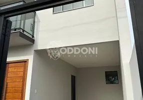 Foto 1 de Sobrado com 2 Quartos à venda, 112m² em Armação, Penha