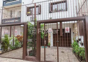 Foto 1 de Casa com 4 Quartos à venda, 260m² em Rio Branco, Porto Alegre