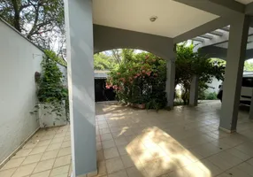 Foto 1 de Sobrado com 5 Quartos para alugar, 275m² em Parque São Quirino, Campinas