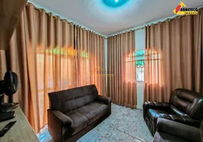 Foto 1 de Casa com 3 Quartos à venda, 220m² em Danilo Passos, Divinópolis