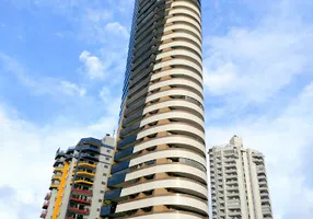 Foto 1 de Apartamento com 4 Quartos à venda, 200m² em Umarizal, Belém