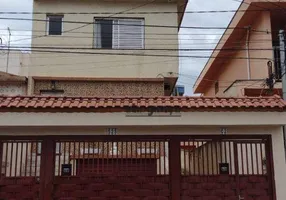 Foto 1 de Casa com 3 Quartos à venda, 200m² em Santa Maria, Santo André