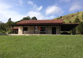 Foto 1 de Fazenda/Sítio com 3 Quartos à venda, 300m² em , Jambeiro