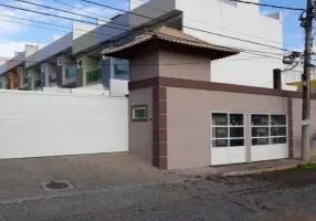 Foto 1 de Casa de Condomínio com 3 Quartos para alugar, 110m² em Novo Cavaleiro, Macaé