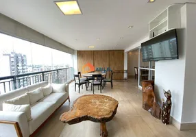 Foto 1 de Apartamento com 3 Quartos para alugar, 202m² em Vila Regente Feijó, São Paulo