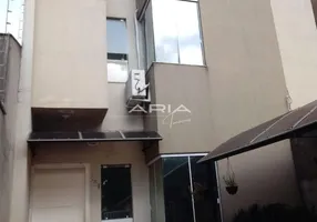 Foto 1 de Casa com 3 Quartos à venda, 99m² em Columbia, Londrina