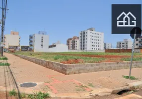 Foto 1 de Lote/Terreno à venda, 923m² em FAG, Cascavel