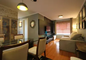 Foto 1 de Apartamento com 3 Quartos à venda, 59m² em Fazendinha, Curitiba