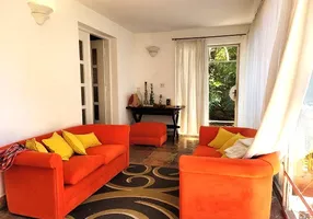 Foto 1 de Casa com 3 Quartos para alugar, 250m² em Pacaembu, São Paulo
