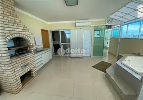 Foto 1 de Cobertura com 3 Quartos para alugar, 200m² em Santa Mônica, Uberlândia