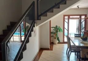 Foto 1 de Casa com 4 Quartos à venda, 335m² em Mata da Praia, Vitória