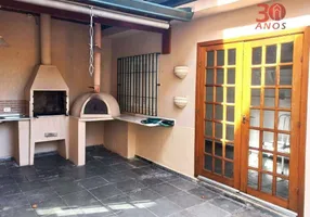 Foto 1 de Casa com 3 Quartos para alugar, 210m² em Brooklin, São Paulo