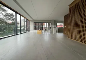 Foto 1 de Apartamento com 3 Quartos à venda, 183m² em Vila Nova Conceição, São Paulo