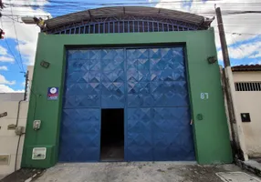 Foto 1 de Galpão/Depósito/Armazém para alugar, 154m² em Maraponga, Fortaleza