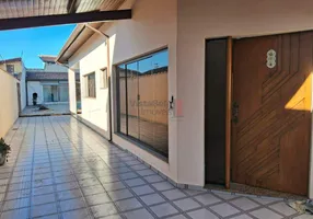 Foto 1 de Casa com 3 Quartos à venda, 230m² em Jardim Maria Augusta, Taubaté