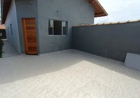 Foto 1 de Casa com 2 Quartos à venda, 65m² em Balneário Gaivota, Itanhaém