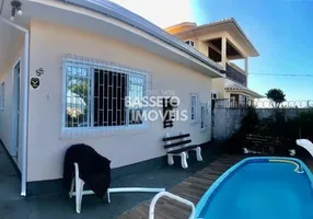 Foto 1 de Casa com 2 Quartos à venda, 192m² em Estreito, Florianópolis