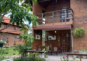 Foto 1 de Casa de Condomínio com 4 Quartos à venda, 172m² em Jardim Santana, Gravatá
