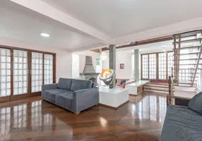 Foto 1 de Casa com 5 Quartos à venda, 312m² em Horto Florestal, São Paulo