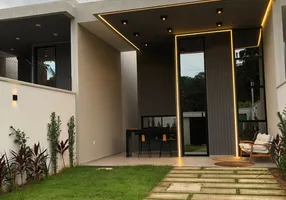 Foto 1 de Casa com 4 Quartos à venda, 140m² em ARACAPE, Fortaleza