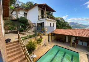 Foto 1 de Casa de Condomínio com 3 Quartos à venda, 300m² em Bonsucesso, Petrópolis