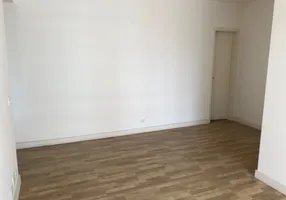 Foto 1 de Apartamento com 3 Quartos para alugar, 84m² em Alphaville, Barueri