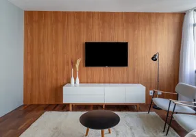 Foto 1 de Apartamento com 4 Quartos para alugar, 222m² em Cerqueira César, São Paulo