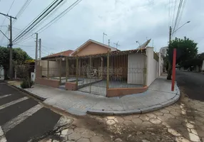 Foto 1 de Casa com 3 Quartos à venda, 127m² em Jardim Santa Angelina, Araraquara