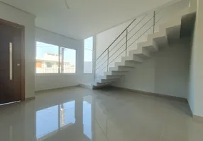 Foto 1 de Sobrado com 3 Quartos à venda, 135m² em Nossa Senhora das Graças, Canoas