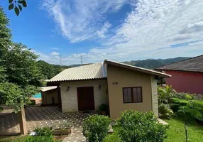Foto 1 de Casa de Condomínio com 5 Quartos à venda, 300m² em Fazenda Palao Alpes de Guararema, Guararema