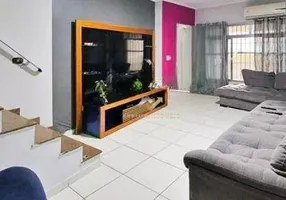 Foto 1 de Sobrado com 4 Quartos à venda, 200m² em Vila Curuçá, Santo André