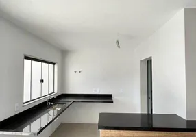 Foto 1 de Casa com 2 Quartos à venda, 130m² em São Luiz, Criciúma