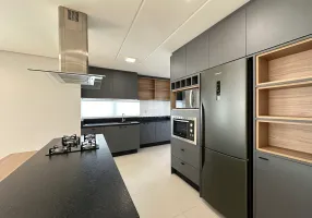 Foto 1 de Apartamento com 3 Quartos para alugar, 178m² em Centro, Tubarão