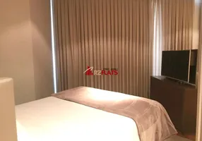 Foto 1 de Flat com 1 Quarto à venda, 62m² em Vila Olímpia, São Paulo