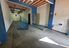 Foto 1 de Prédio Comercial para alugar, 217m² em Parque Santa Teresa, Carapicuíba