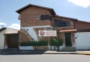 Foto 1 de Sobrado com 3 Quartos à venda, 250m² em Alberto Ronconi, Tremembé