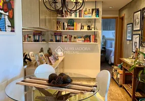 Foto 1 de Apartamento com 2 Quartos à venda, 53m² em Ipanema, Porto Alegre