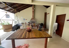 Foto 1 de Casa com 3 Quartos à venda, 264m² em Floresta, Joinville